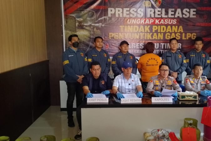 Polres OKUT Ungkap Dugaan Pengoplosan Gas LPG 3 Kg ke Tabung 12 Kg