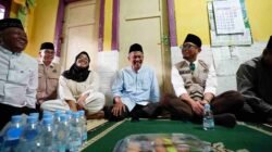 Istri Petugas Haji Wafat, Wamenhaj Takziah ke Rumah Duka di Malang