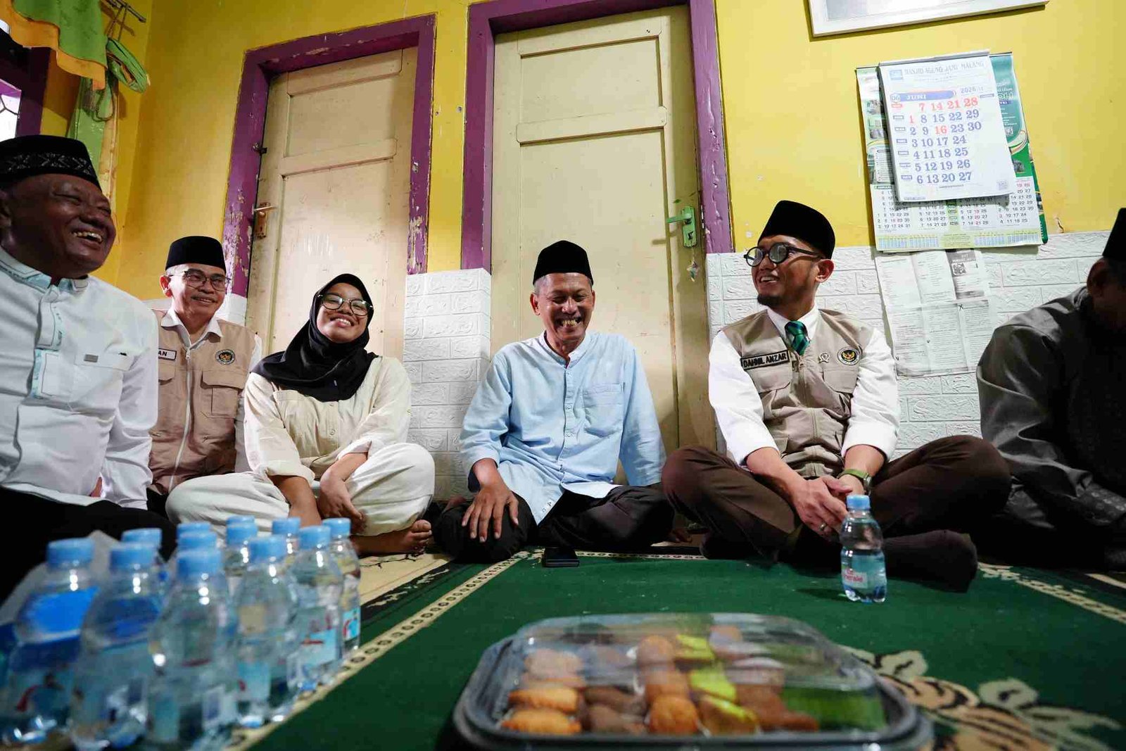 Istri Petugas Haji Wafat, Wamenhaj Takziah ke Rumah Duka di Malang