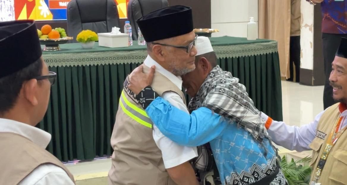 Jamaah Haji Tunanetra Asal Sinjai Dapat Penghargaan dari Arab Saudi, Namanya Diabadikan untuk Masjid