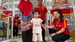 Alfamart dan Nestlé Indonesia Perluas Jangkauan Program Sahabat Posyandu untuk Ribuan Ibu dan Anak