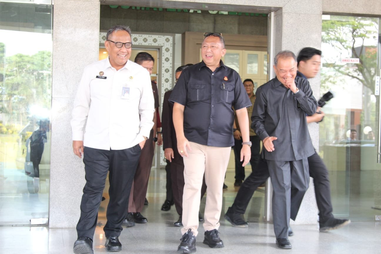 Karutan Dampingi Kakanwil Ditjenpas Sumsel Bahas PKS Persidangan Elektronik 