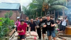 9 Anak KKN Unib di Desa Serambi Gunung Ikut Bergotong Royong dan Jalin Silaturahmi dengan Warga