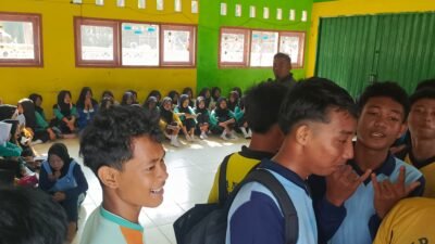 125 Siswa SMA 8 Seluma Mengikuti MPLS dan Mengenalan Para Guru dan Kakak Kelas