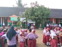 Peringatan HAN di SDN 11 Pemulutan Berlangsung Khidmat, Kepsek Minta Guru Tanamkan Jiwa Disiplin