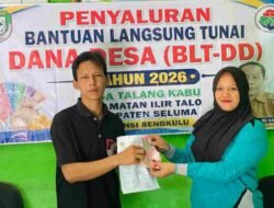 10 Warga Kurang Mampu Desa Talang Kabu Terima Bantuan BLT Dana Desa Dua Bulan Tahun Anggaran 2026