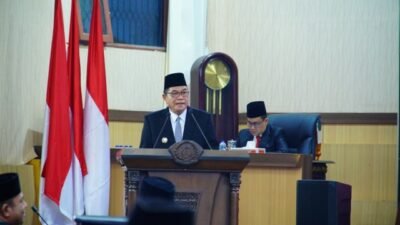 Bupati Muba H M Toha Tohet SH,