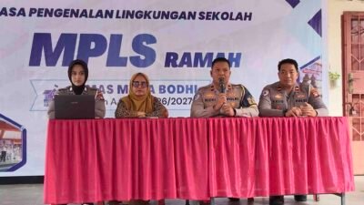 Satlantas Polres Karimun Edukasi Pelajar Lewat Police Goes To School di SMA Maha Bodhi