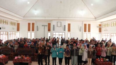 Pemkot dan BAZNAS Salurkan 200 Paket Gizi Protein Hewani di Sukarami