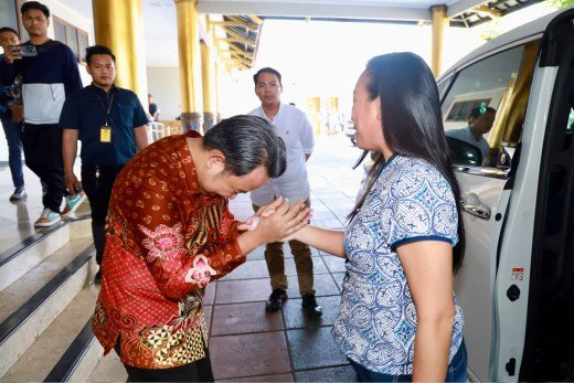 Komisi VII DPR RI Apresiasi Jember Fashion Carnaval, Dorong Masuk Kalender Pariwisata Dunia