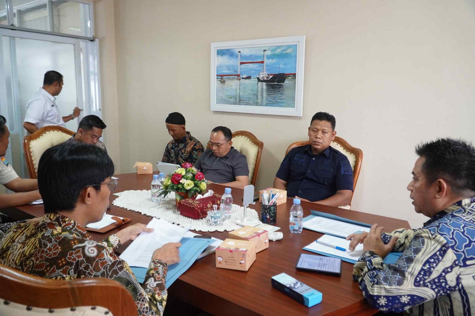 Rapat Penataan PKL Masjid Agung yang digelar di Ruang Asisten II Setda Kota Palembang, Jumat (31/7/2026).