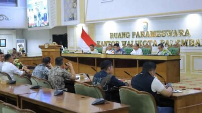 Rapat Koordinasi Penataan Empat Zona Titik Parkir Kota Palembang dan Pembentukan Tim Penanganan PJU yang digelar di Ruang Rapat Parameswara, Jumat (31/7/2026).