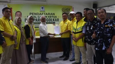 Andie Dinialdie Resmi Ambil Formulir Calon Ketua DPD Golkar Sumsel