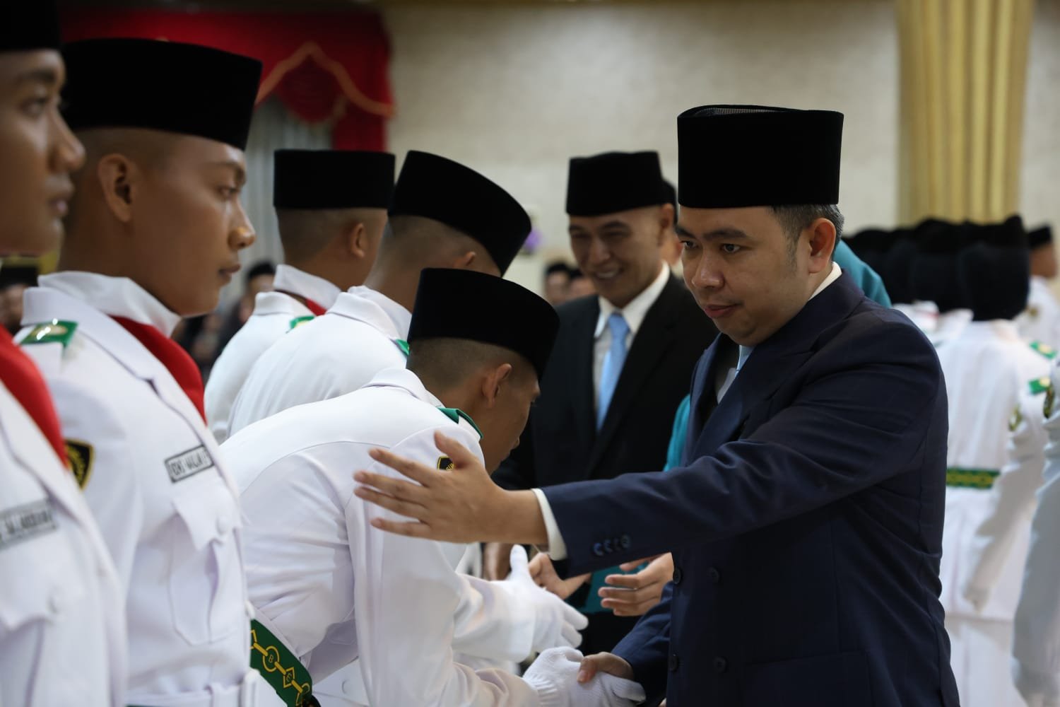 Gus Fawait Kukuhkan 70 Paskibraka Jember, Ajak Jadi Pelopor Cinta NKRI