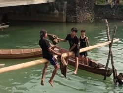 Lomba Tepuk Bantal Meriahkan HUT RI ke-81 di Desa Kuala Raya