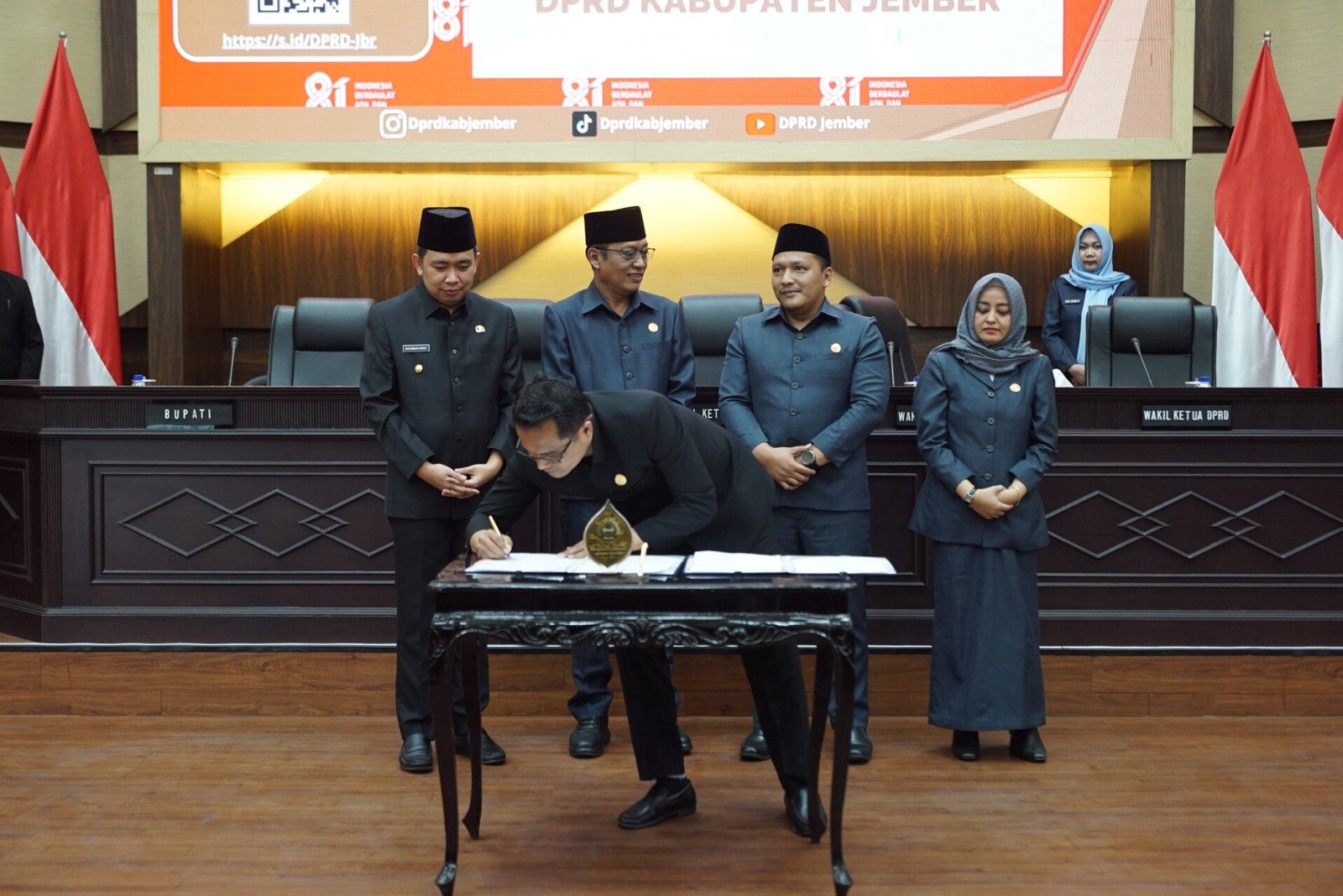 APBD Perubahan Jember 2026 Disepakati, Gus Fawait Fokus Turunkan Kemiskinan Lewat 3 Kebijakan