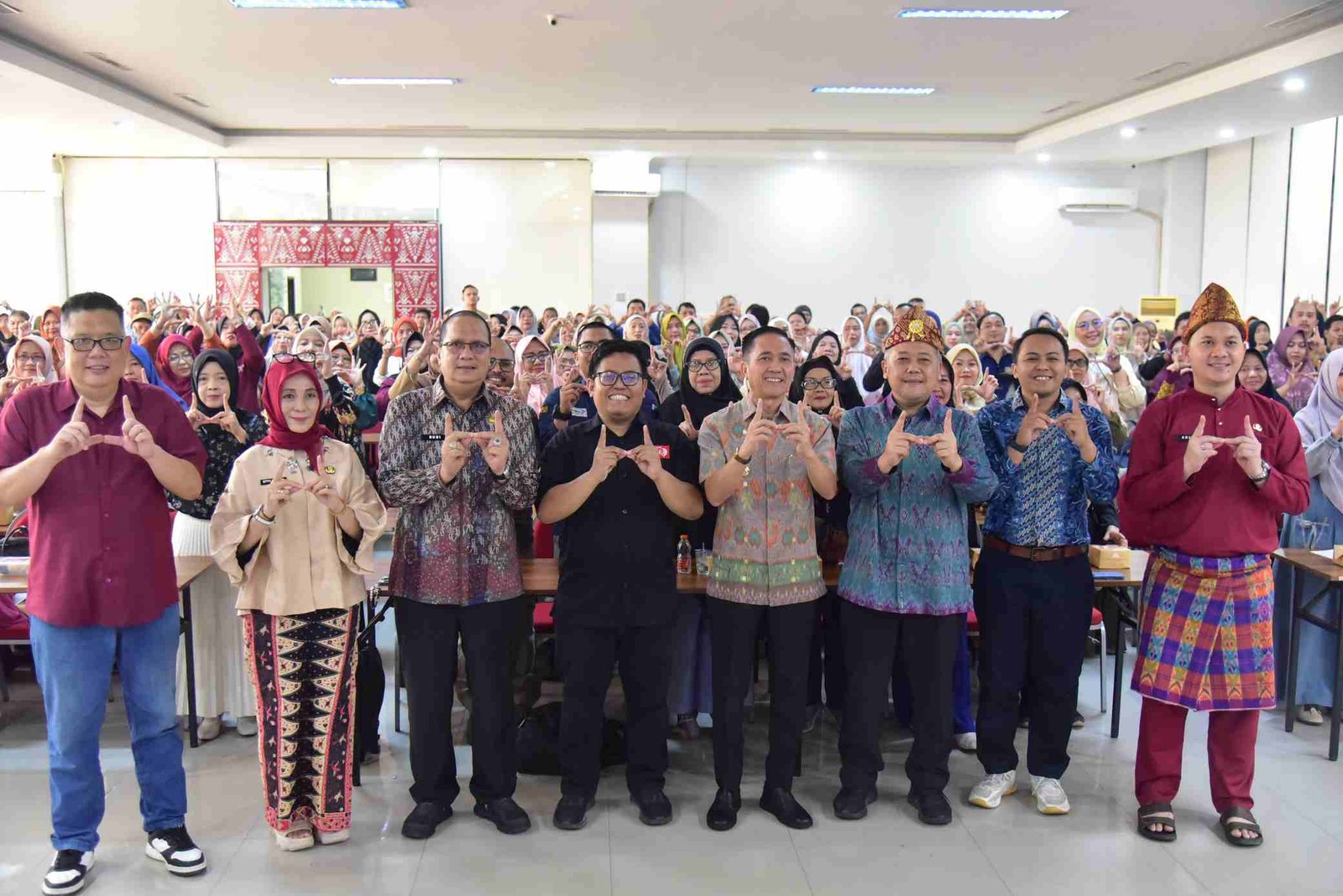 Seminar UMKM Kota Palembang yang mengusung tema "Palembang Berdaya, UMKM Kito Level Up" di Aula Dinas Pendidikan Kota Palembang, Kamis , (06/08).
