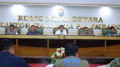 Rapat Pemantapan dan Pengamanan Festival Perahu Bidar Tradisional di Ruang Parameswara Setda Kota Palembang, Jumat (7/8/2026).