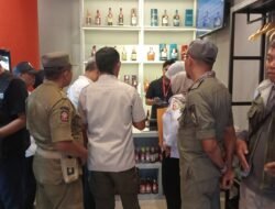 Dapat Laporan Warga, Pemkab Jember Hentikan Penjualan Miras Tanpa Izin
