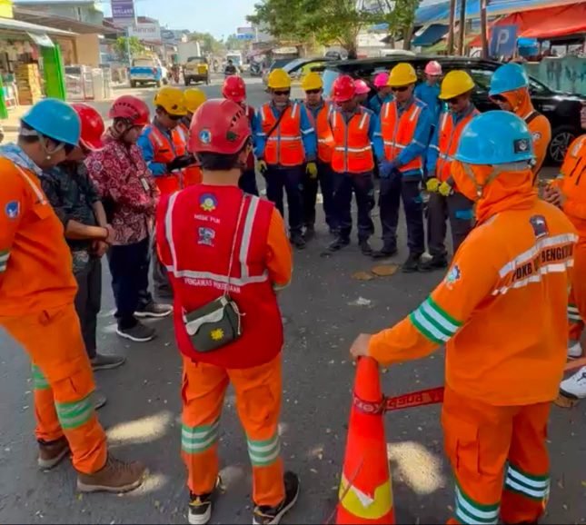 Di Balik Semarak Kemerdekaan RI, Petugas PLN UID S2JB Siaga Jaga Listrik Tetap Andal