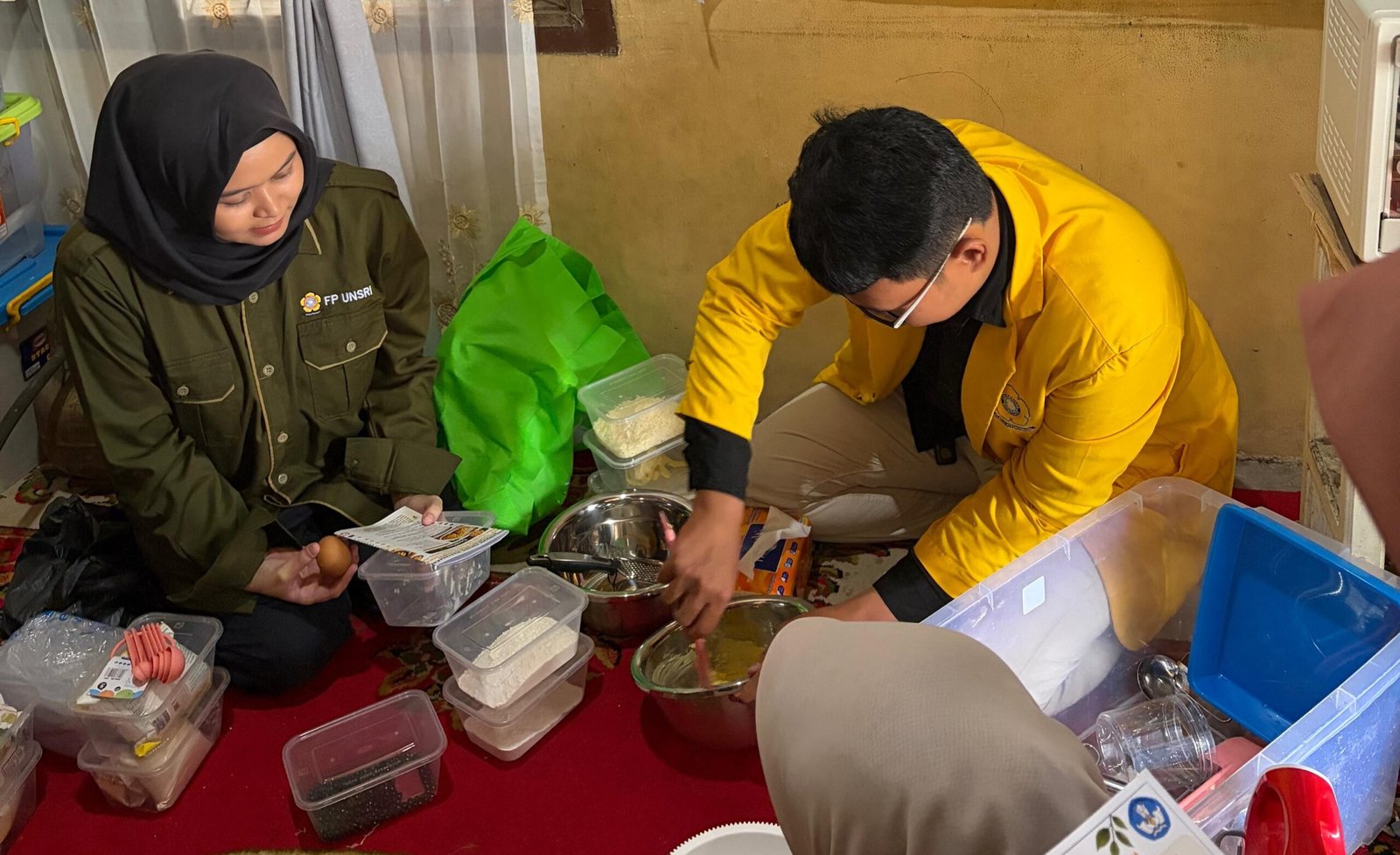 Unsri Latih UMKM di Ogan Ilir Bikin Cookies dari Tepung Beras