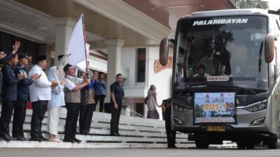 Lepas 95 Kafilah ke MTQ Nasional Semarang, Deru Wajibkan Sumsel Masuk 3 Besar