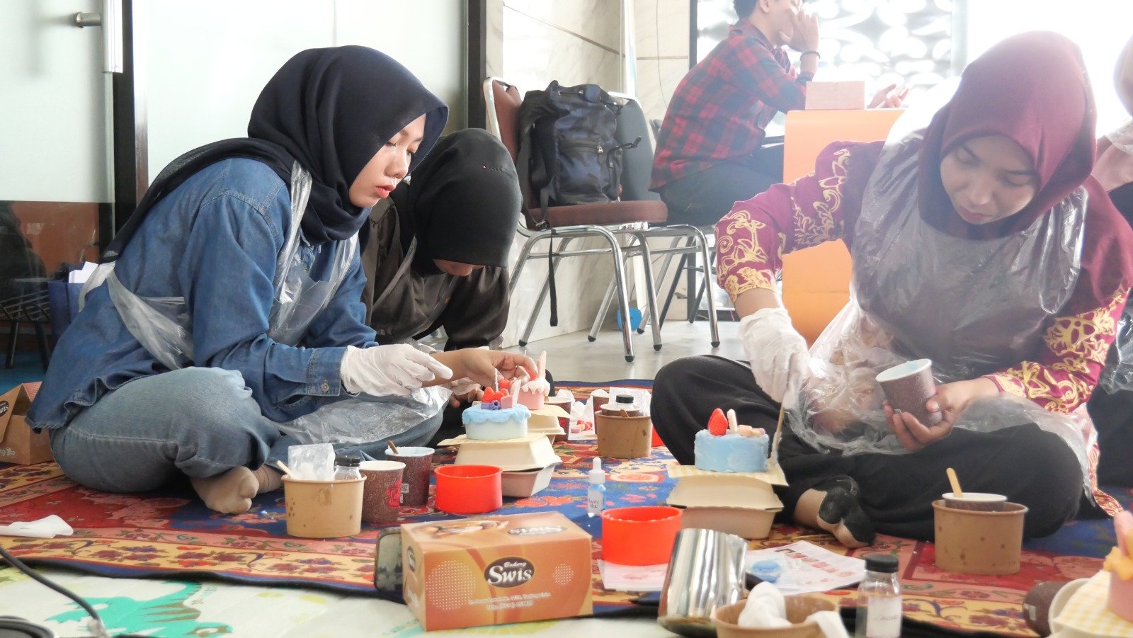 Rumah BUMN Bukit Asam Ajak Masyarakat Sulap Lilin Aromatik Jadi Kreasi Bernilai Tambah