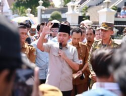 Dialog dengan Pedagang Pasar Tanjung, Gus Fawait Cari Solusi Masalah Pasar