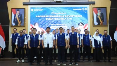 Gubernur Sumsel Herman Deru. Saat mengukuhkan Asosiasi Pengusaha Advertising Sumatera Selatan (APAS SEL) di Auditorium Bina Praja Palembang, Rabu (23/9/2026)