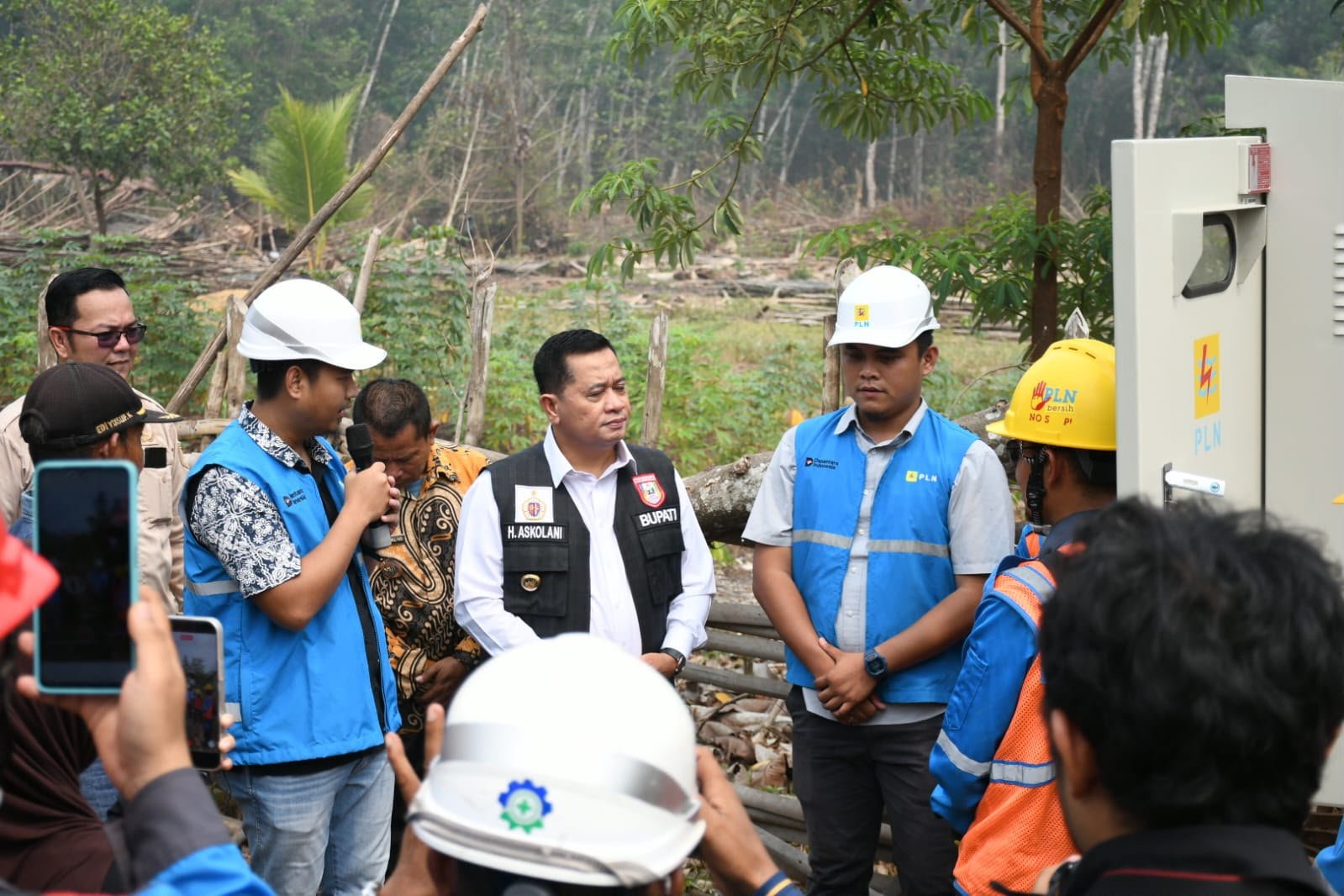 8 Tahun dalam Gelap, Dusun Bintang Campak Banyuasin Akhirnya Teraliri Listrik