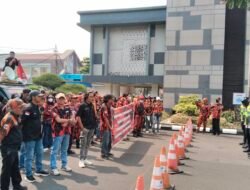 Geram Jalan PALI Hancur Dilindas Truk Batubara, PP Geruduk Kantor Gubernur Sumsel