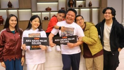 Herman Deru saat menerima langsung sutradara, pemain, dan kru film Istimewa di Griya Agung Palembang, Jumat (11/8/2026).