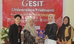 Mahasiswa Tridinanti Dibekali Cara Aman Hadapi Jebakan Keuangan Digital Lewat Program GESIT Gen LIMAS