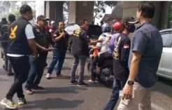 Lawan Kabut Asap, DPP GBR Sriwijaya Bagi 1.500 Masker Gratis di Palembang
