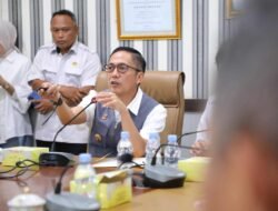 Ratu Dewa Berang saat Rapat Titik Banjir