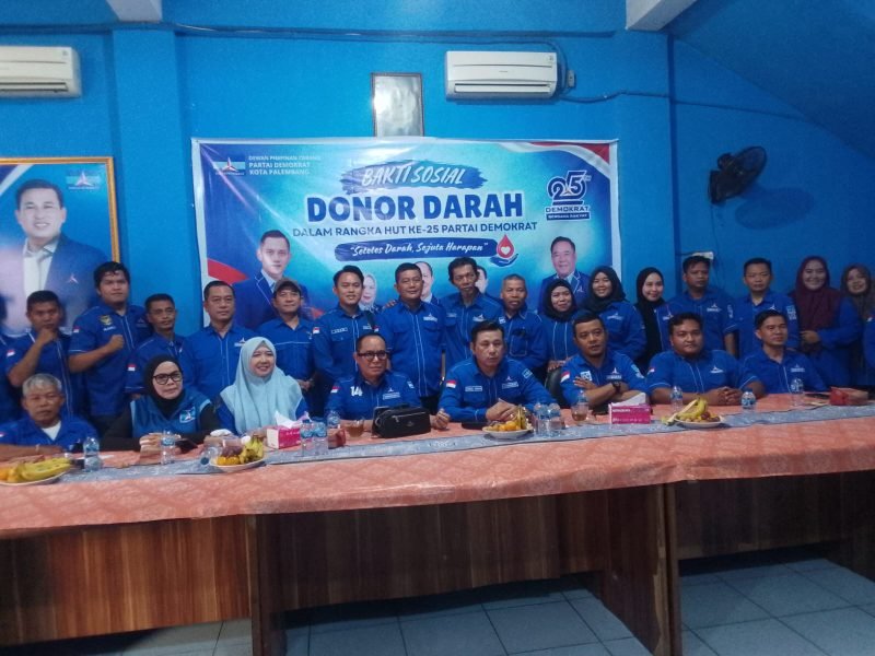 DPC menggelar bakti sosial donor darah di Kantor DPC Partai Demokrat Kota Palembang, Jalan Musi II, Minggu (27/9/2026).