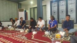 Andie menerima audiensi Koalisi Pers Sumsel di rumah dinas Ketua DPRD Sumsel, Senin (19/10/2026).
