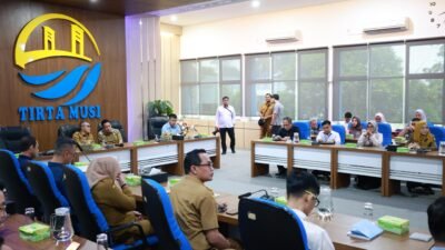 Rapat Koordinasi (Rakor) BUMD Kota Palembang Tahun 2026 yang dibuka Sekretaris Daerah (Sekda) Kota Palembang, Aprizal Hasyim, di Aula Perumda Tirta Musi Palembang, Senin (26/10/2026).
