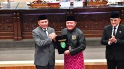 DPRD dan Gubernur Sahkan Perubahan APBD Sumsel Rp9,53 Triliun, Banggar Beri 7 Peringatan