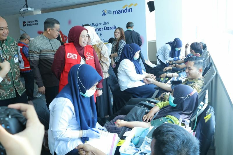 Dewi Sastrani saat menghadiri aksi donor darah Bank Mandiri Regional II Sumatera 2, Jumat (2/10/2026).