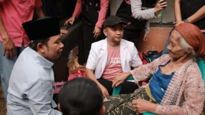 Menembus Pelosok Jelbuk, Homecare Gus Fawait Bertemu Dua Lansia yang Saling Menguatkan