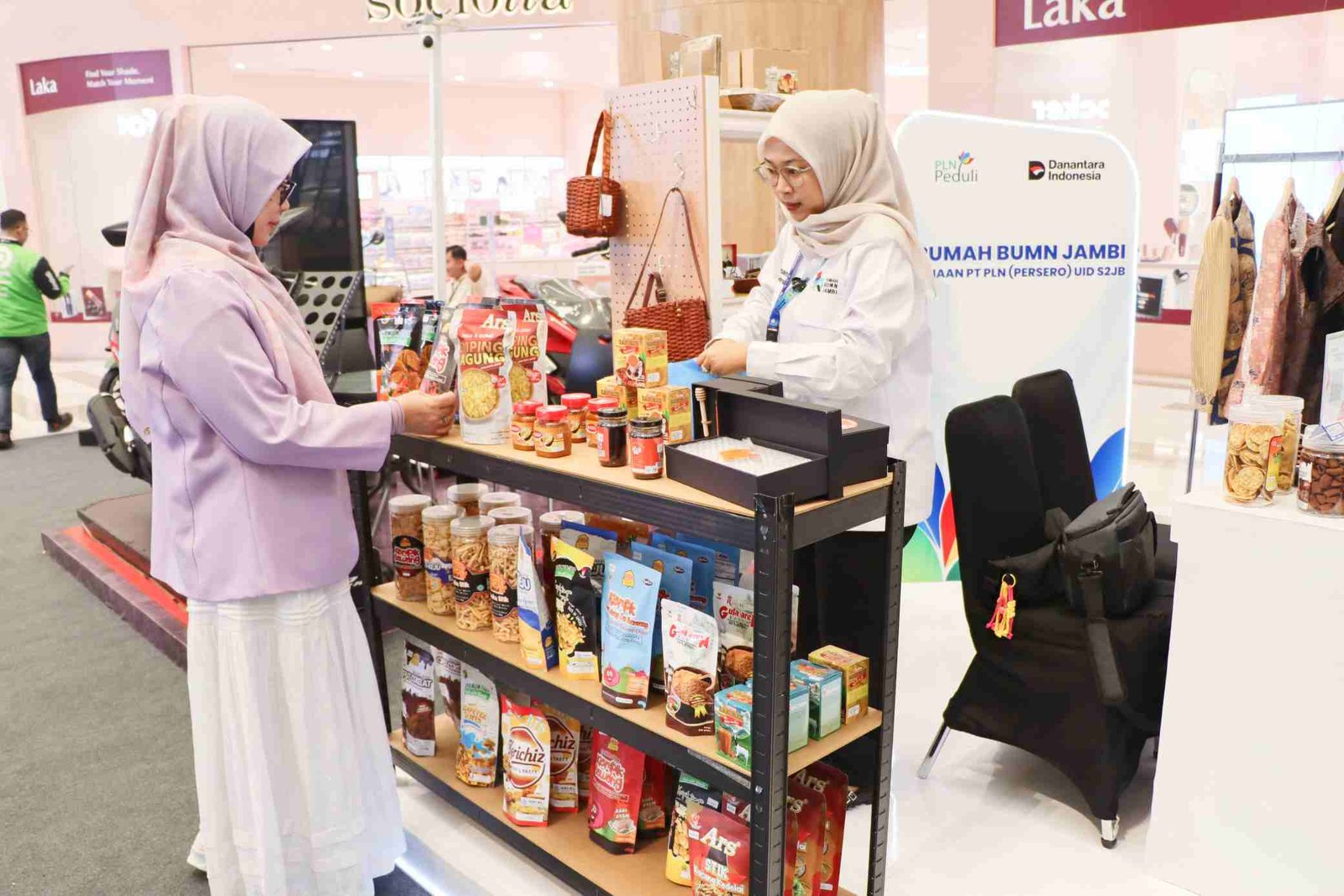 Serbu Pasar Palembang, 12 Produk UMK Jambi Binaan PLN Pamer di HUT ke-13 Palembang Icon