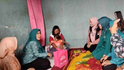 Ning Ghyta Kunjungi Warga Penerima Homecare Jember, Beri Perhatian Ibu Hamil Risiko Tinggi hingga Balita Stunting