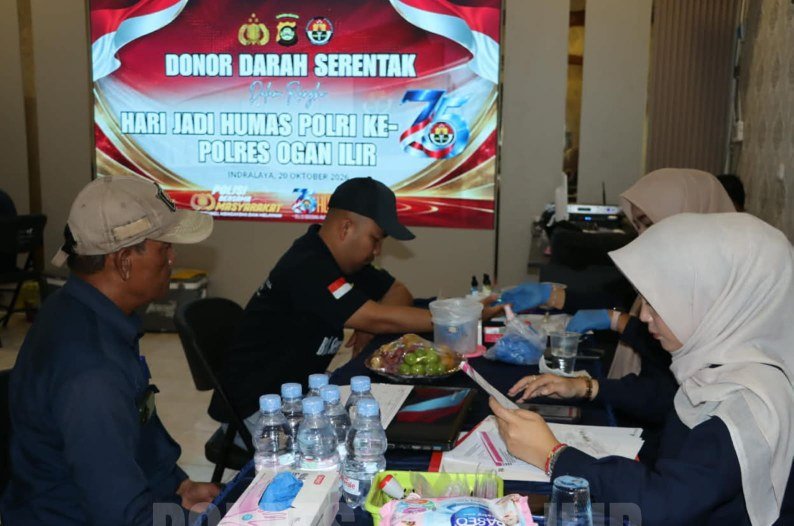 Jelang HUT Humas Polri ke-75, Polres Ogan Ilir Gelar Aksi Donor Darah Bersama TNI, Media dan PMI